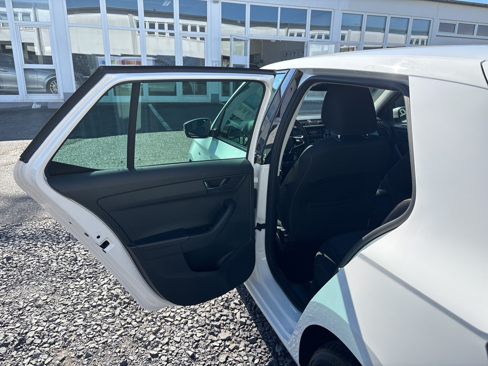 Fabia Clever 1.0 MPI 5-Gang *SHZ*KLIMAAUTO*PDC*
