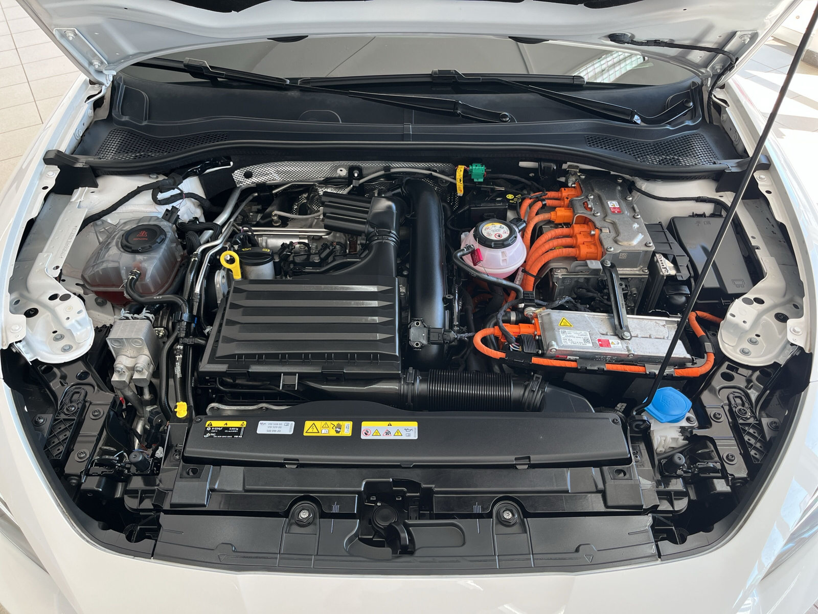 Leon VZ 1.4 e-Hybrid 180 kW DSG *FULL-LINK*SHZ*19-ZOLL*