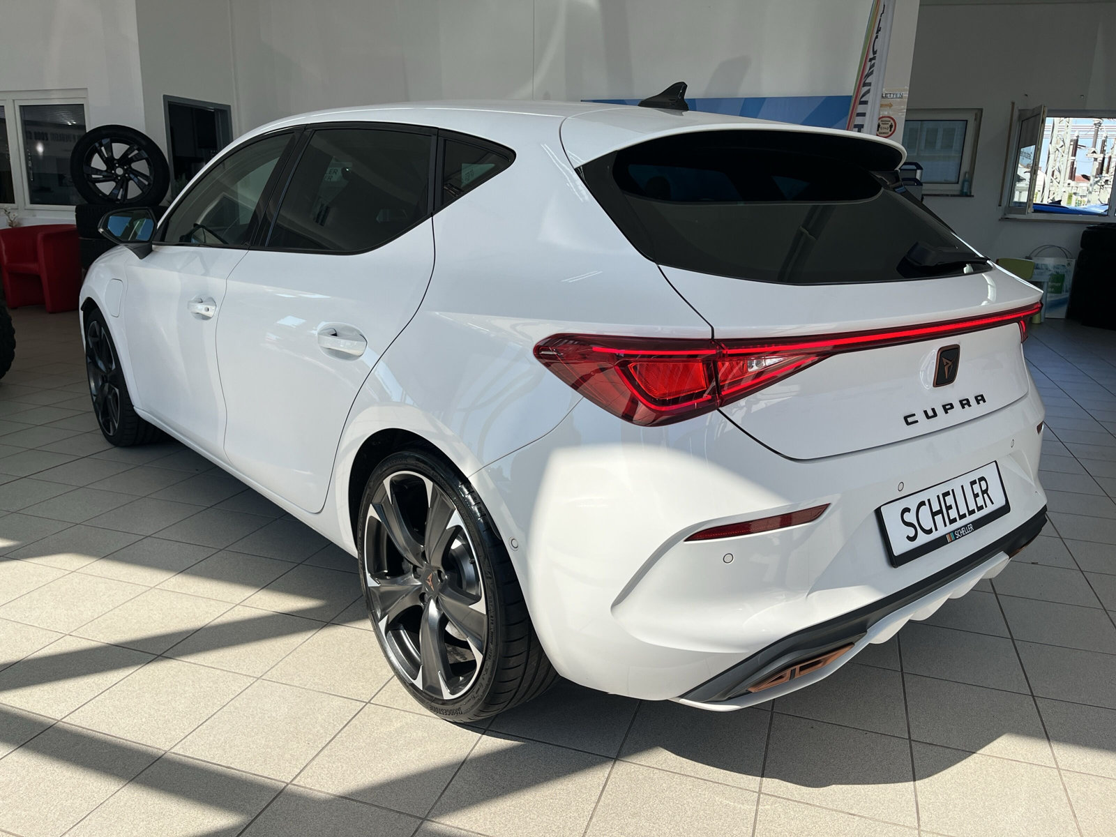 Leon VZ 1.4 e-Hybrid 180 kW DSG *FULL-LINK*SHZ*19-ZOLL*