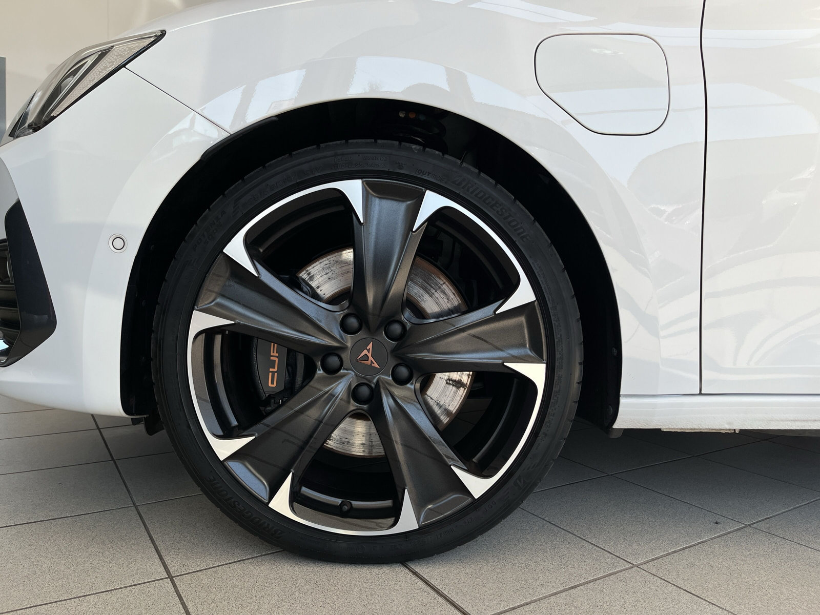 Leon VZ 1.4 e-Hybrid 180 kW DSG *FULL-LINK*SHZ*19-ZOLL*