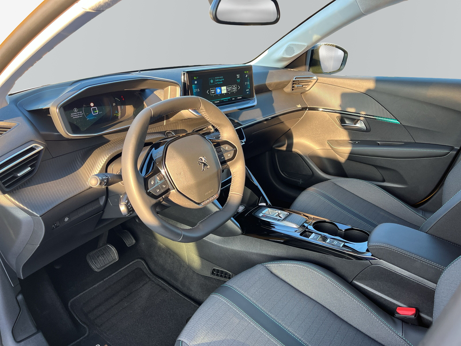 208 e- Allure Pack 50kWh *SHZ*NAVI*KLIMAAUTO*KAMERA*