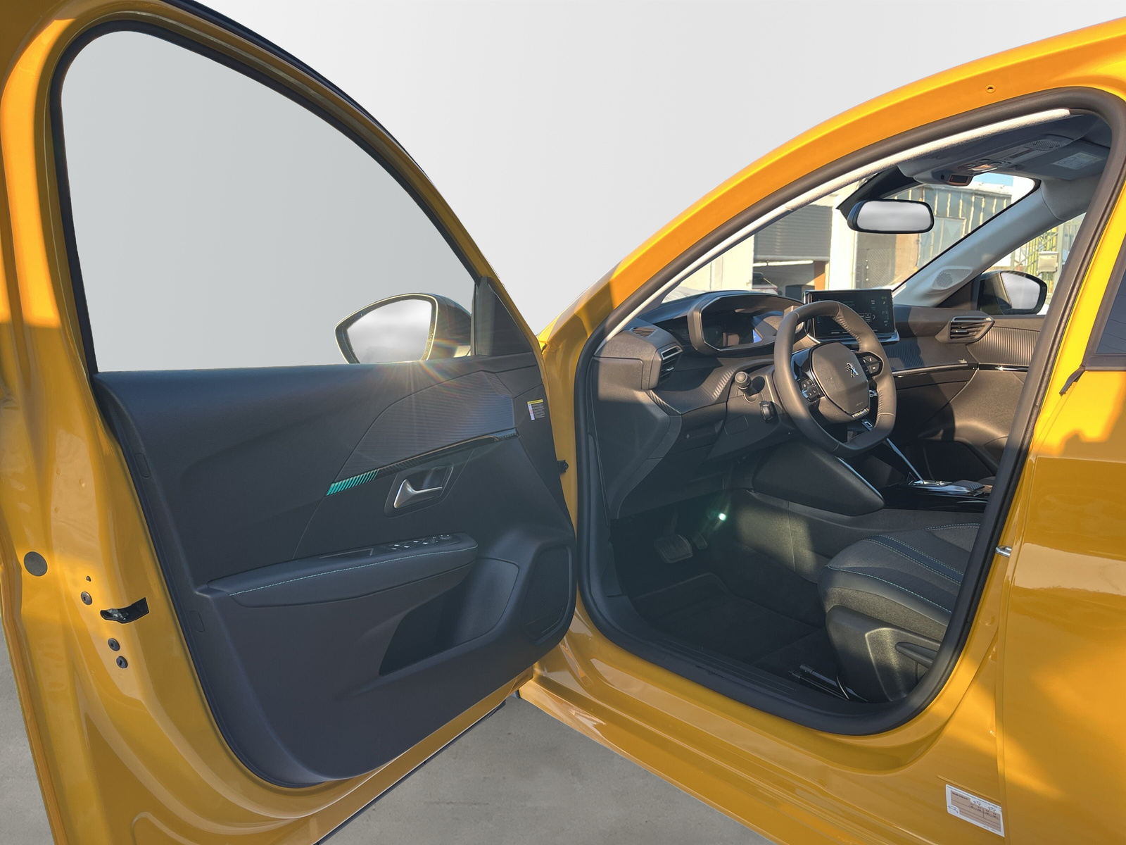 208 e- Allure Pack 50kWh *SHZ*NAVI*KLIMAAUTO*KAMERA*