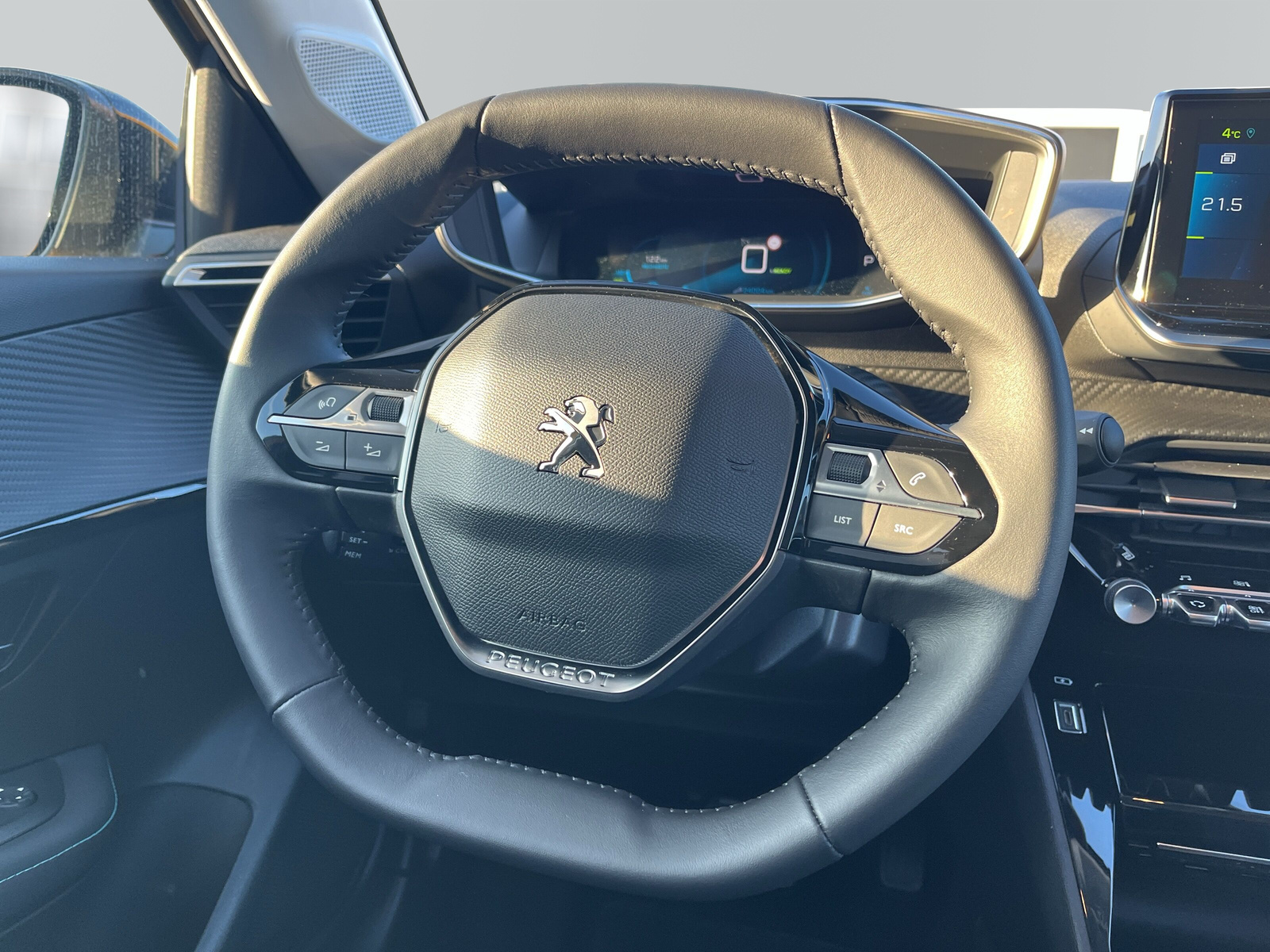 208 e- Allure Pack 50kWh *SHZ*NAVI*KLIMAAUTO*KAMERA*