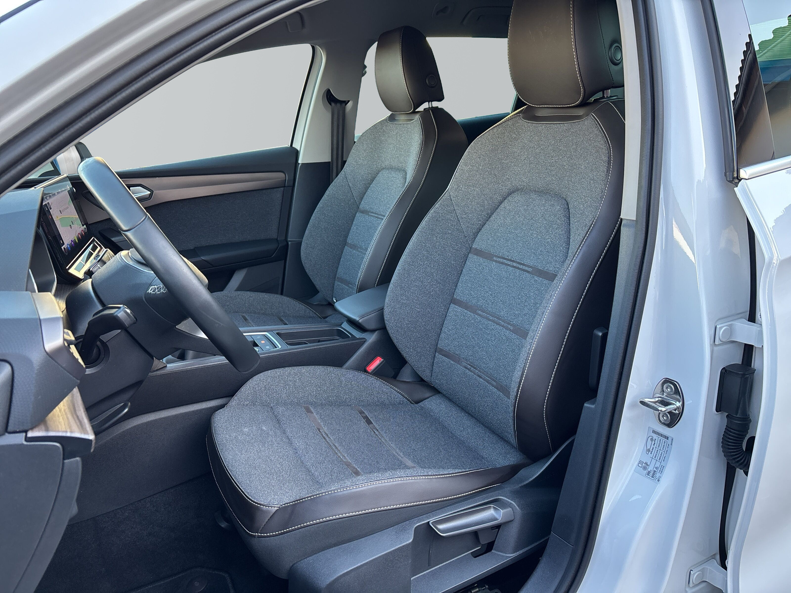 Leon Sportstourer Xcellence 2.0 TDI *LED*SHZ*ACC