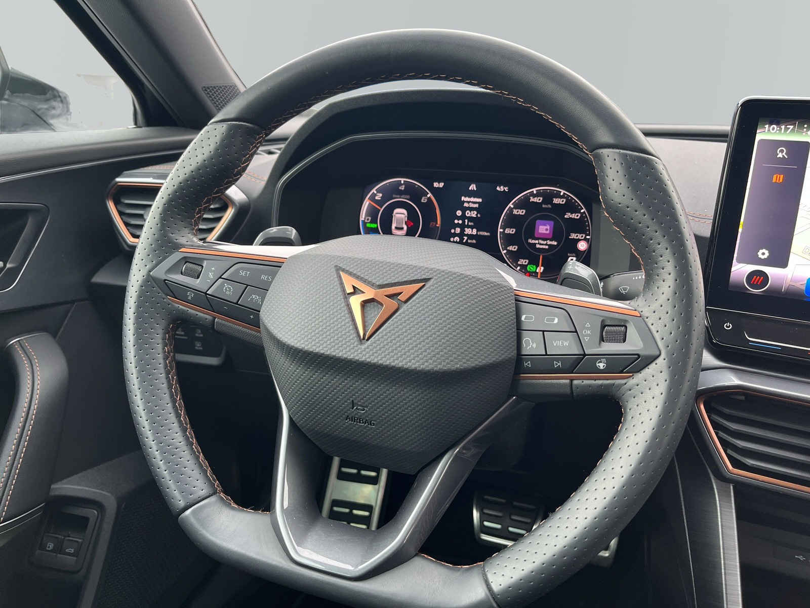 Formentor 1.4 VZ e-Hybrid DSG *FULL-LINK*SHZ*NAVI*