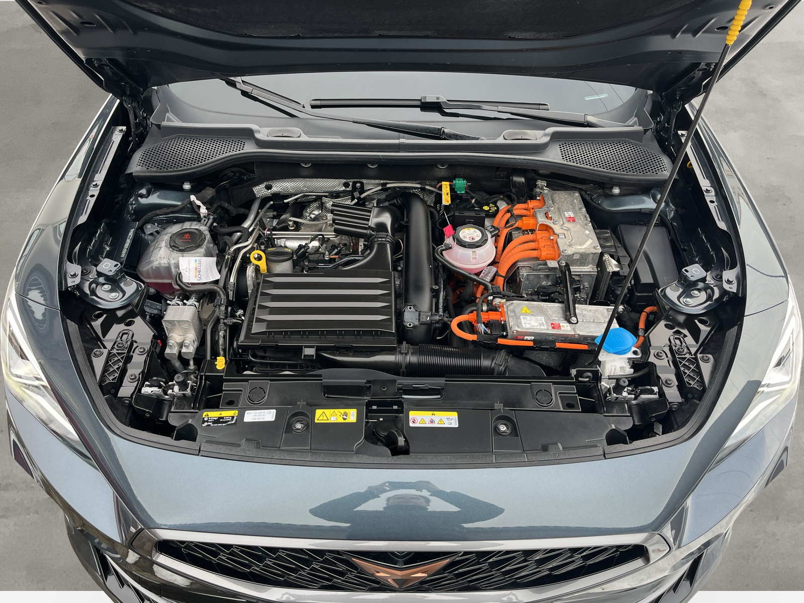 Formentor 1.4 VZ e-Hybrid DSG *FULL-LINK*SHZ*NAVI*