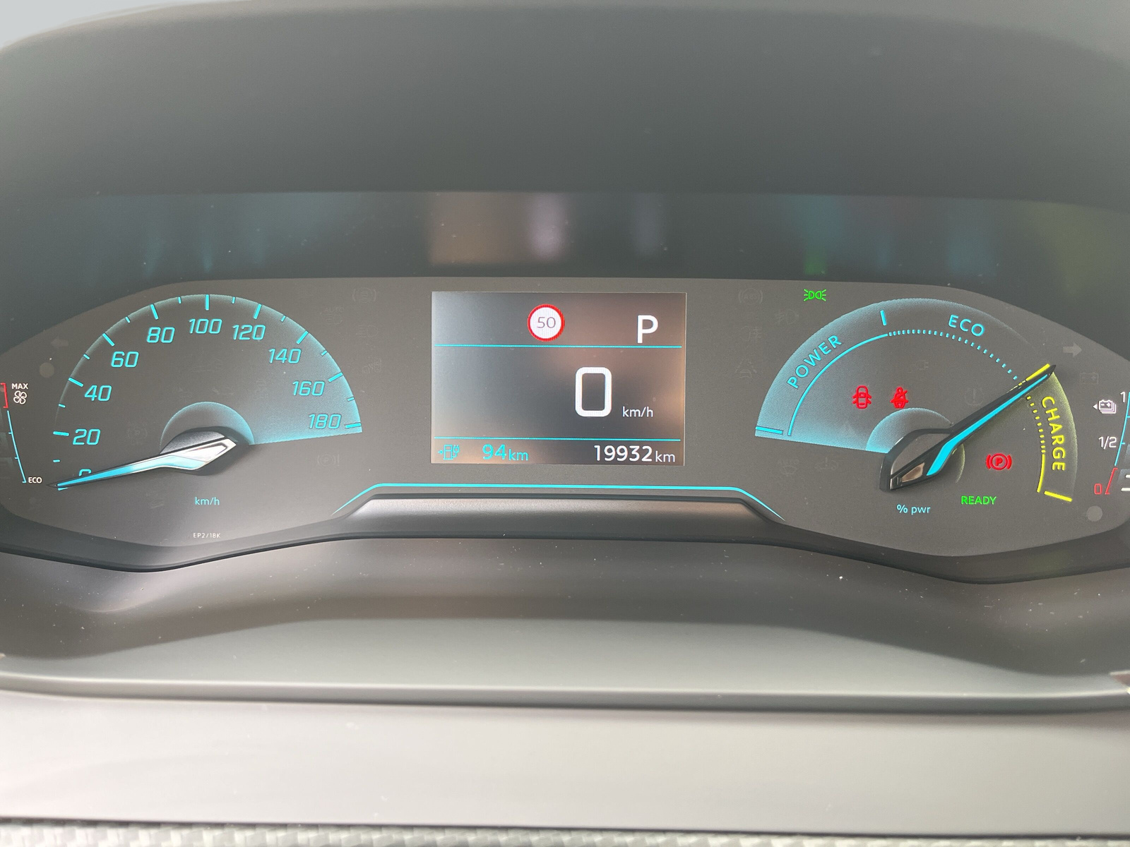 208 e- Allure 50kWh *NAVI*SHZ*KAMERA*LED*