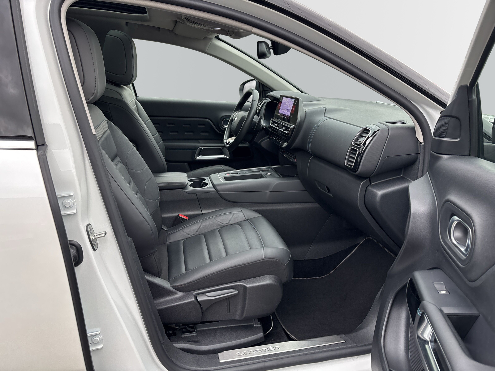 C5 Aircross Shine Pack 1.2 PureTech EAT8 *PANO*AHK*KAMERA*ACC*