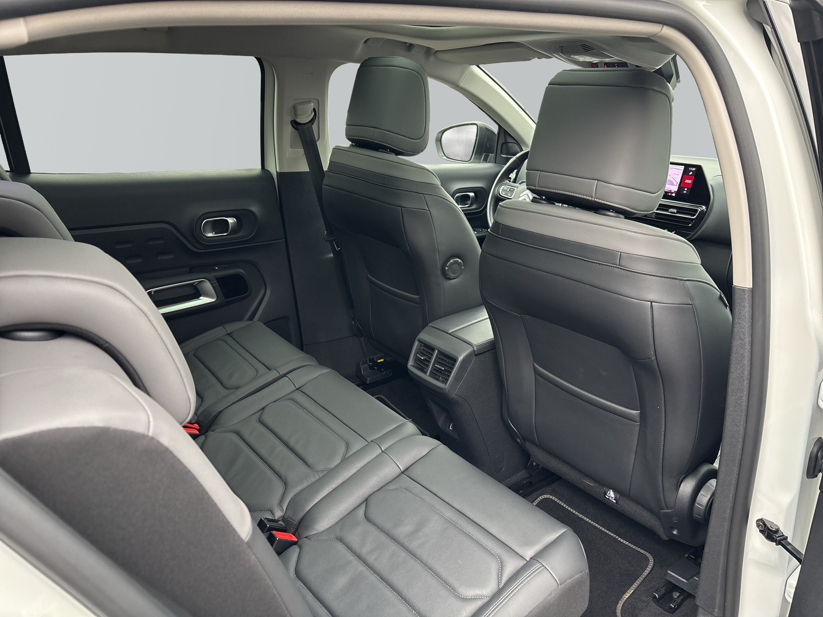 C5 Aircross Shine Pack 1.2 PureTech EAT8 *PANO*AHK*KAMERA*ACC*