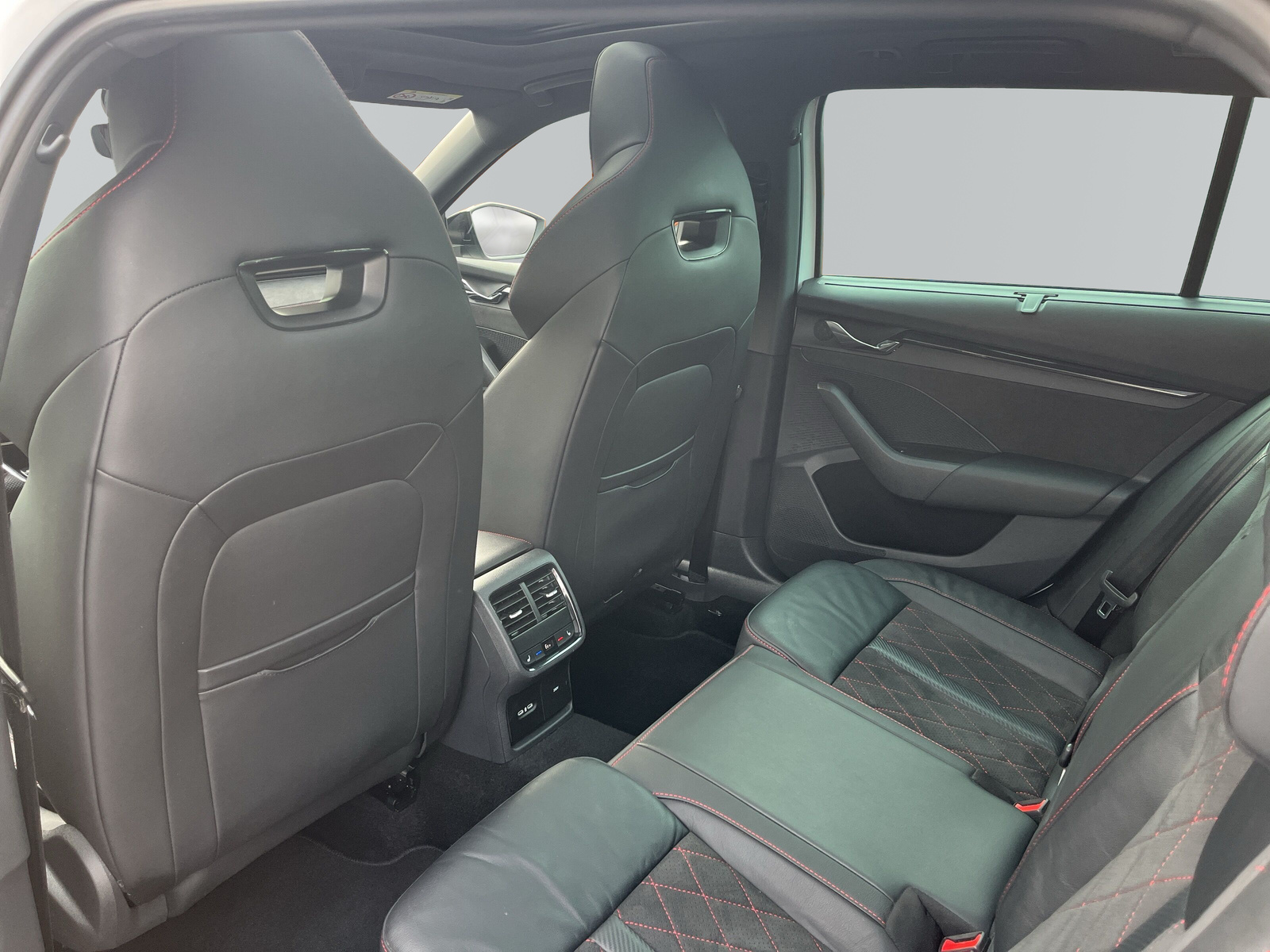 Octavia Combi RS Plus iV 1.4TSI DSG *AHK*PANO*DCC*ACC*KAMERA*