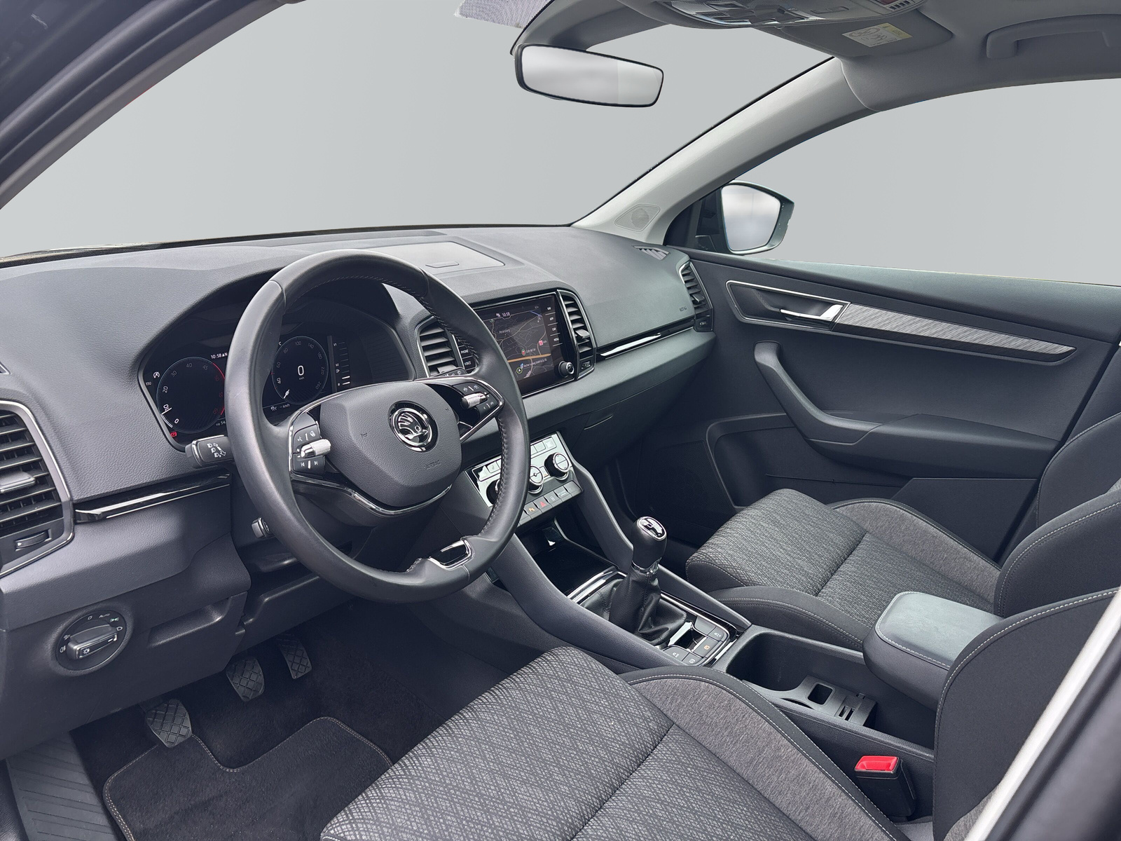 KAROQ Style 2,0 TDI *SHZ*LED*AHK*NAVI*