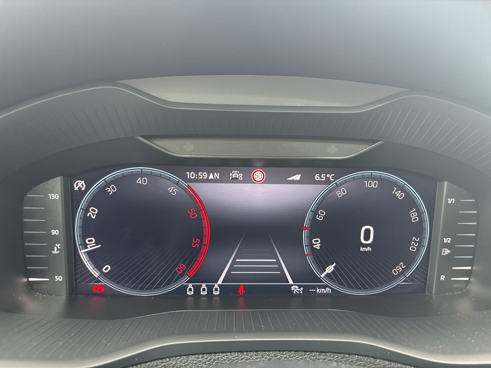 KAROQ Style 2,0 TDI *SHZ*LED*AHK*NAVI*