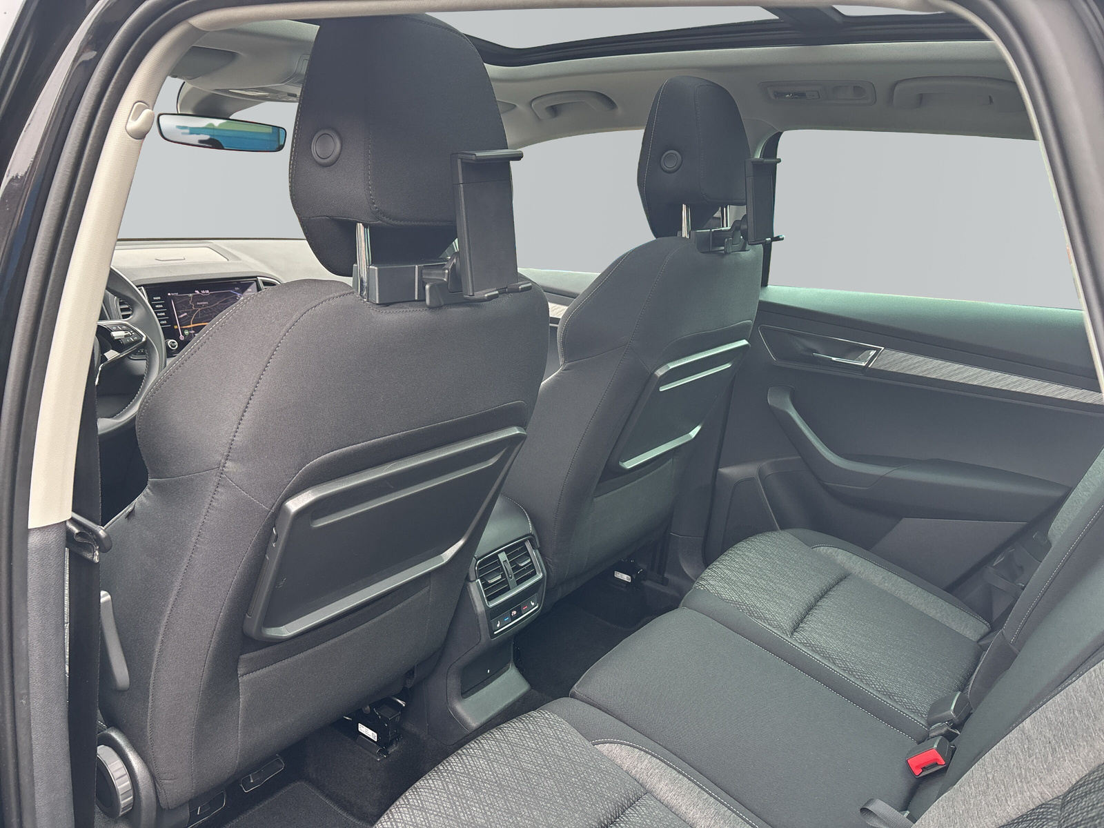 KAROQ Style 2,0 TDI *SHZ*LED*AHK*NAVI*