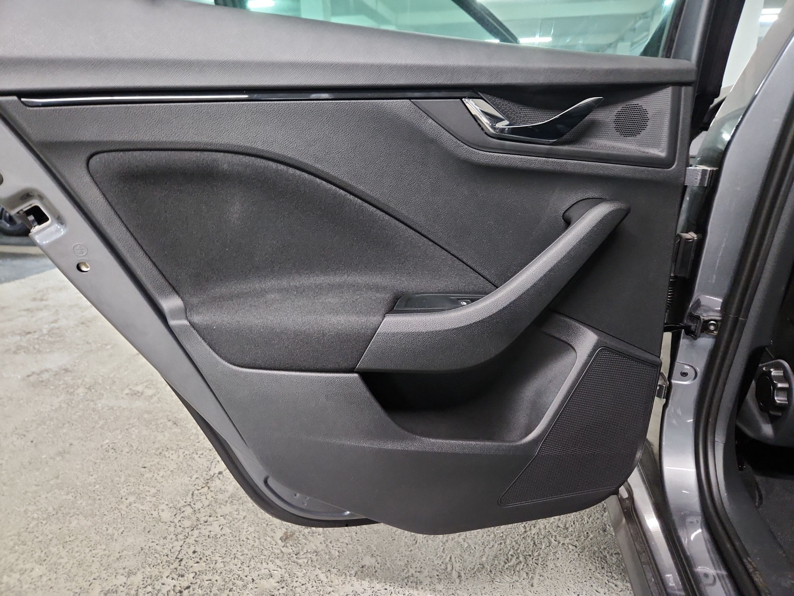 Kamiq Tour 1,0 TSI 85 kW 7-Gang-DSG *AHK*