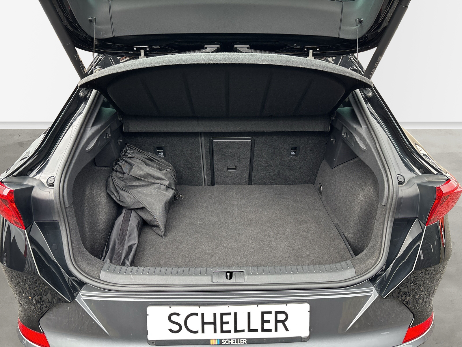 Formentor Basis e-Hybrid *SHZ*LED*AHK*