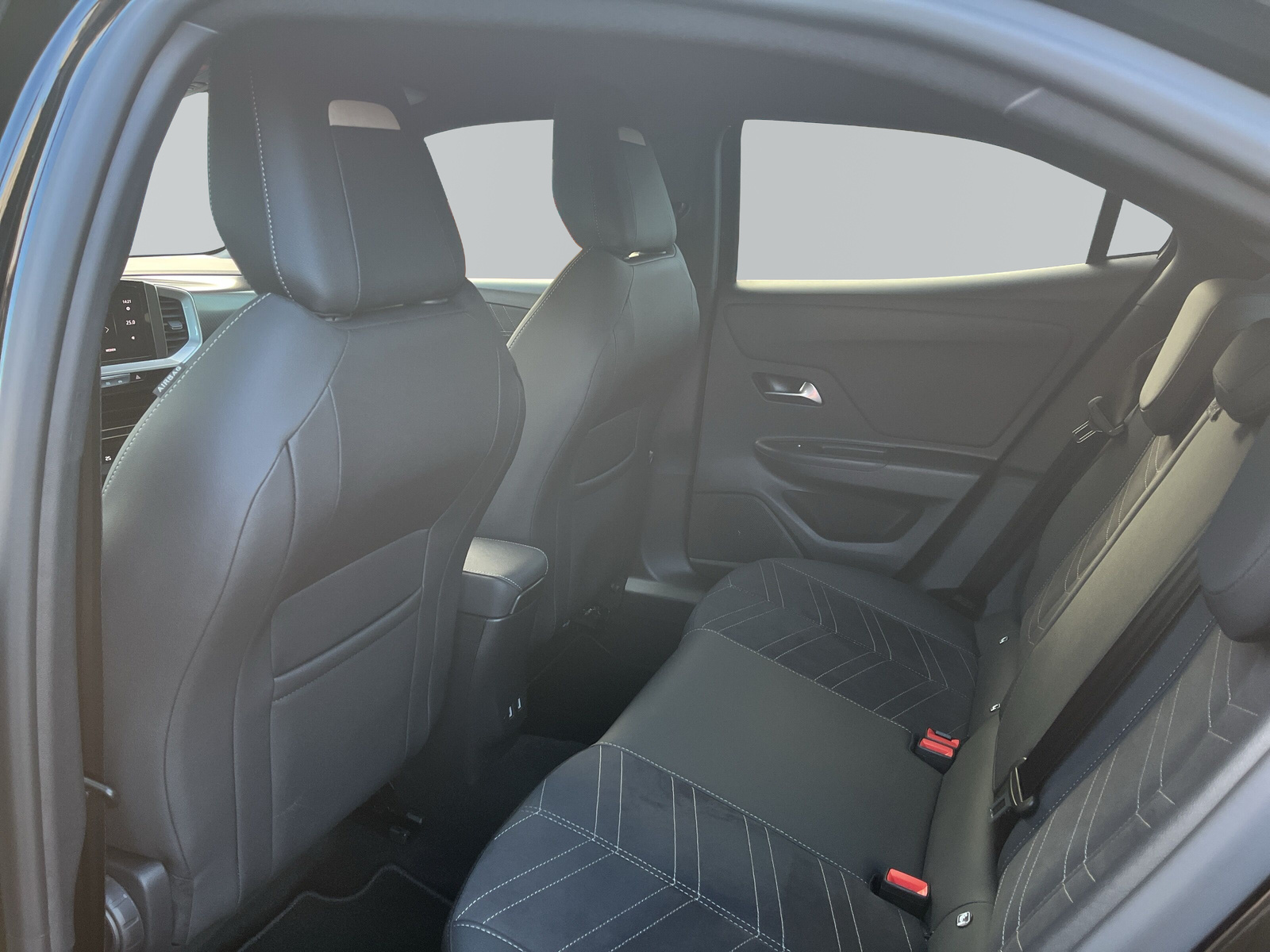 Mokka e Ultimate 50 kWh *NAVI*SHZ*KAMERA*INTELLILUX*