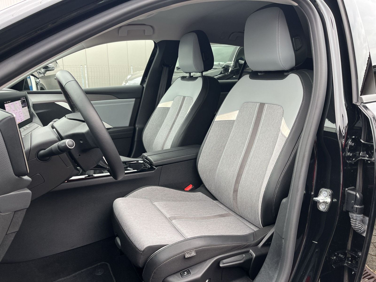 Astra L Sports Tourer Elegance 1.2 Turbo *NAVI*LED*KAMERA*2-ZONEN-KLIMA*