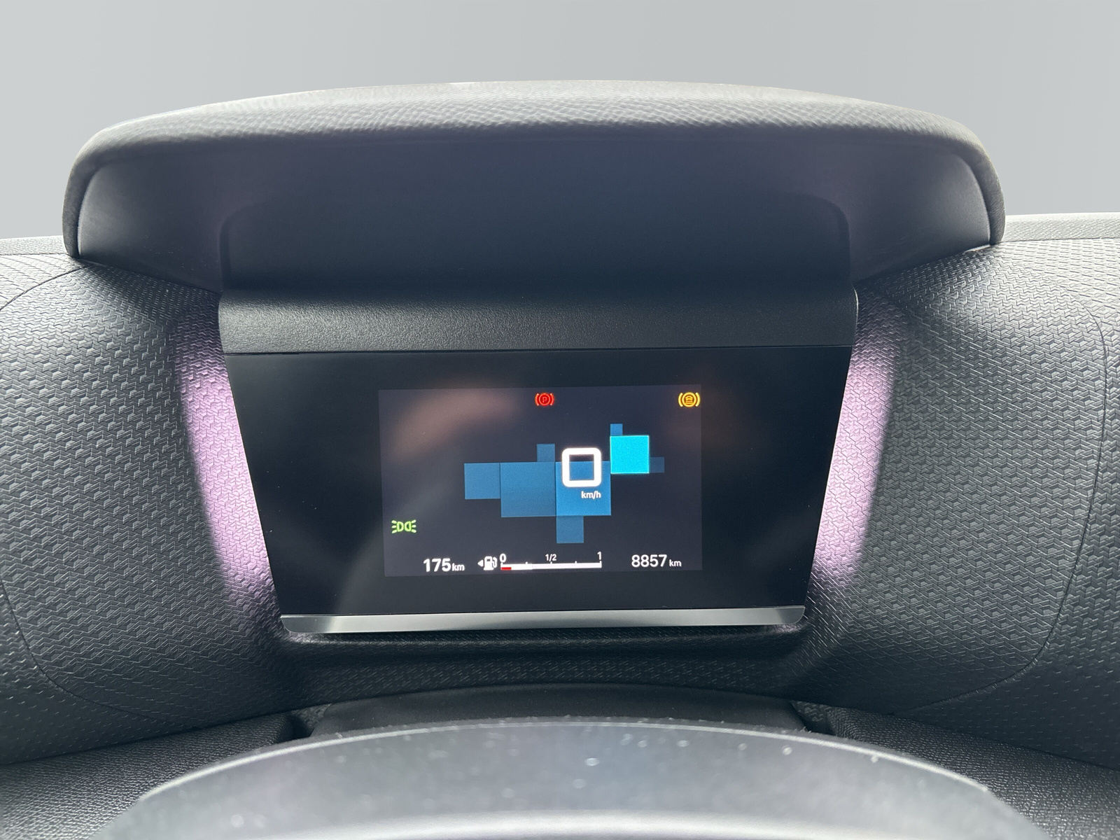 C4 Lim. Shine 1.2 PureTech 130 6-Gang *NAVI*KAMERA*SHZ*2-ZONEN*