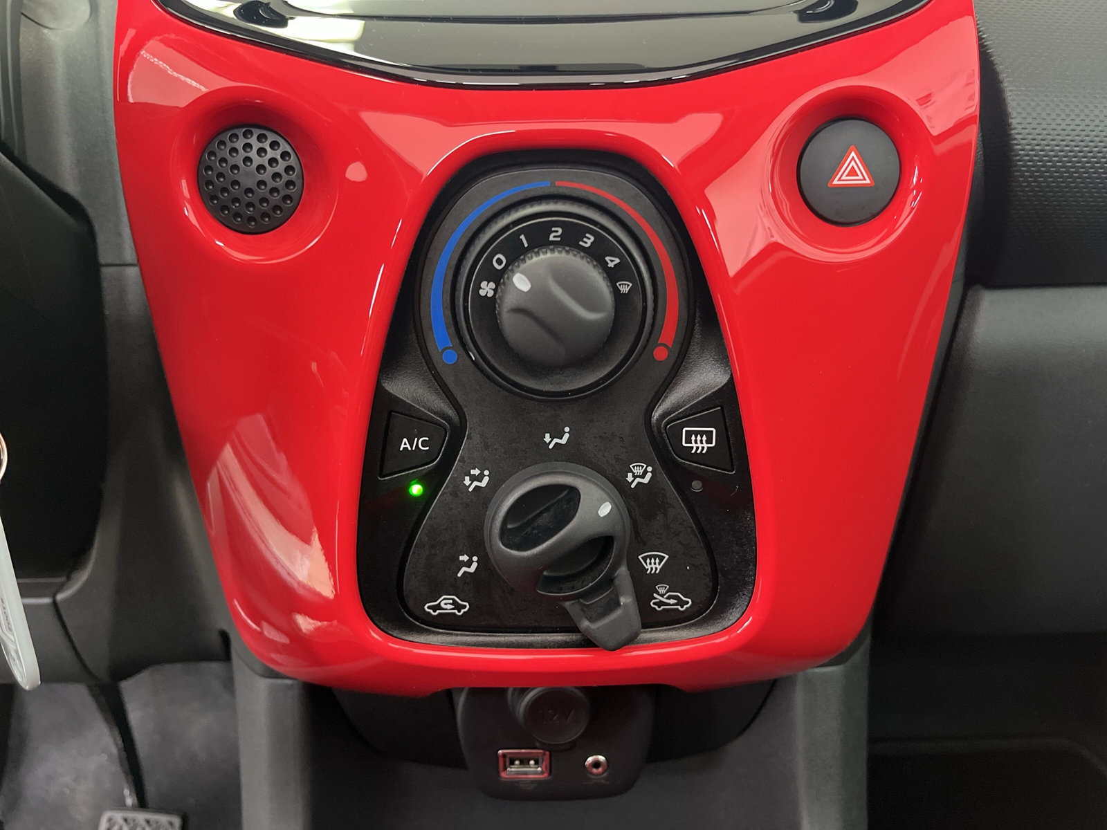 C1 Airscape Shine 1.0 VTi *SHZ*KLIMA*LMF-15ZOLL*