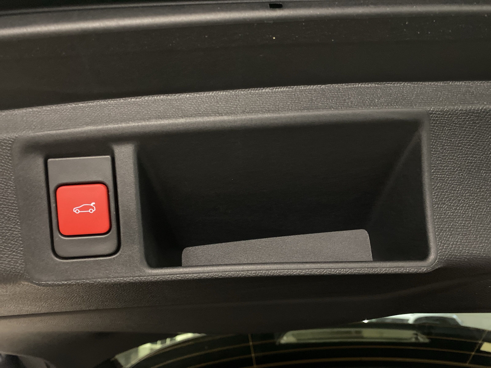 308 SW GT HYBRID 136 e-DSC6