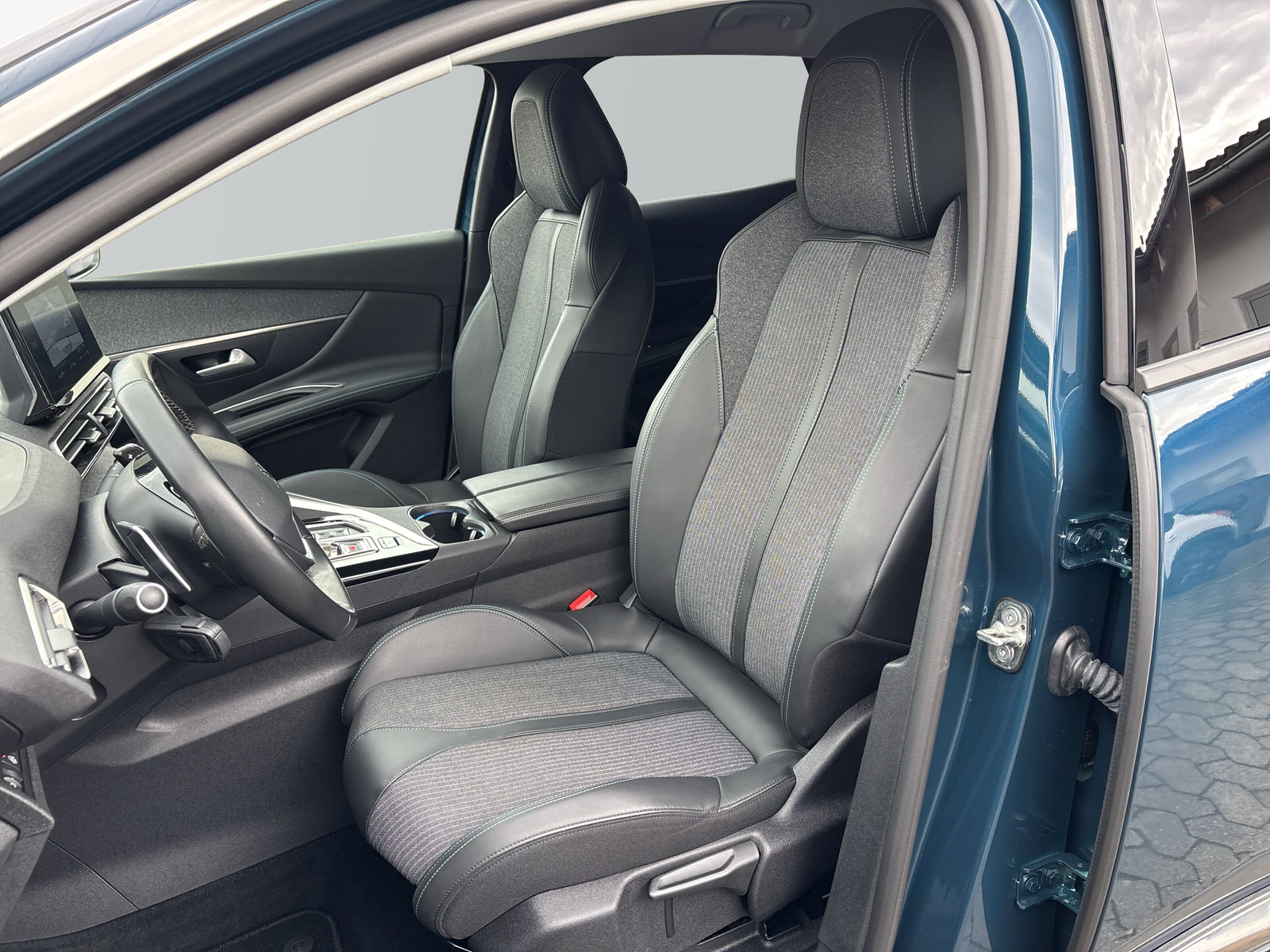 3008 Allure Pack *SHZ*LED*NAVI*