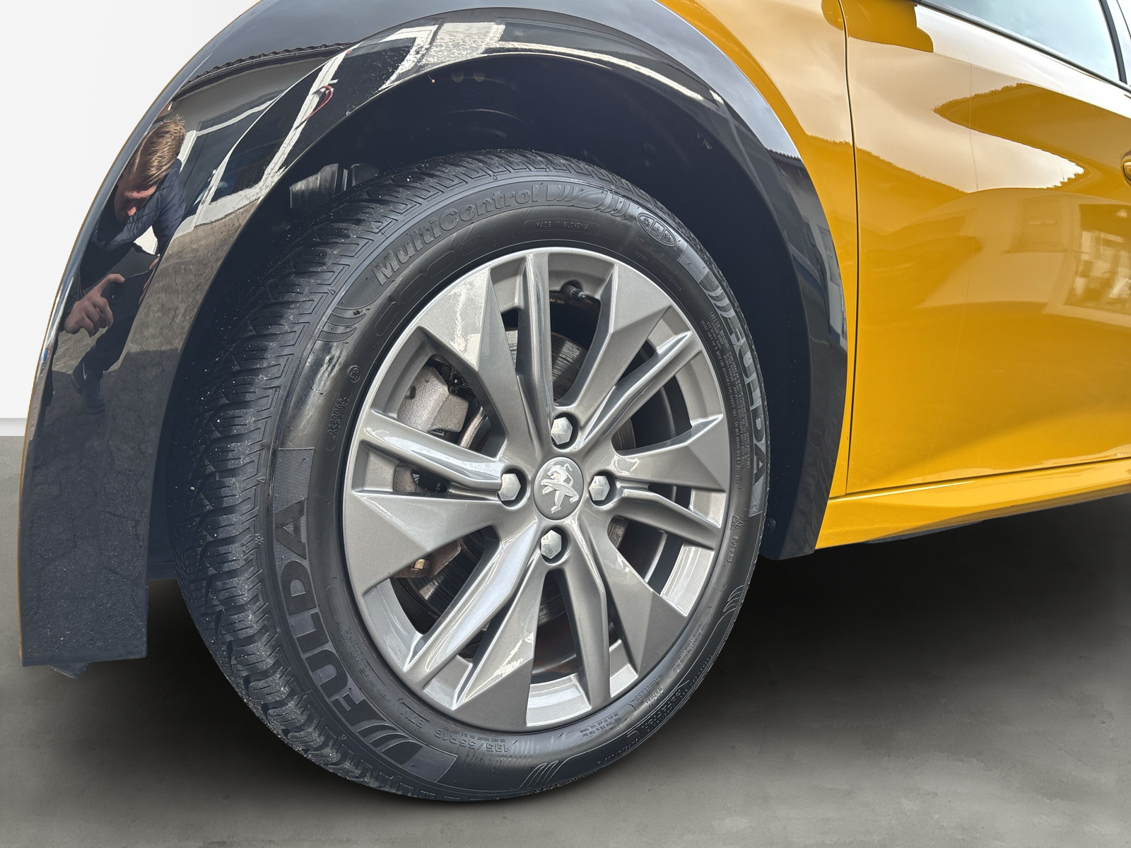 208 e- Allure *SHZ*LED*NAVI*