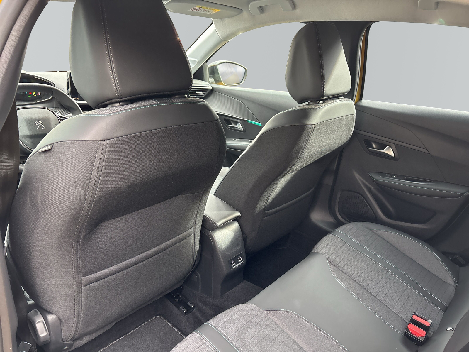 208 e- Allure *SHZ*LED*NAVI*