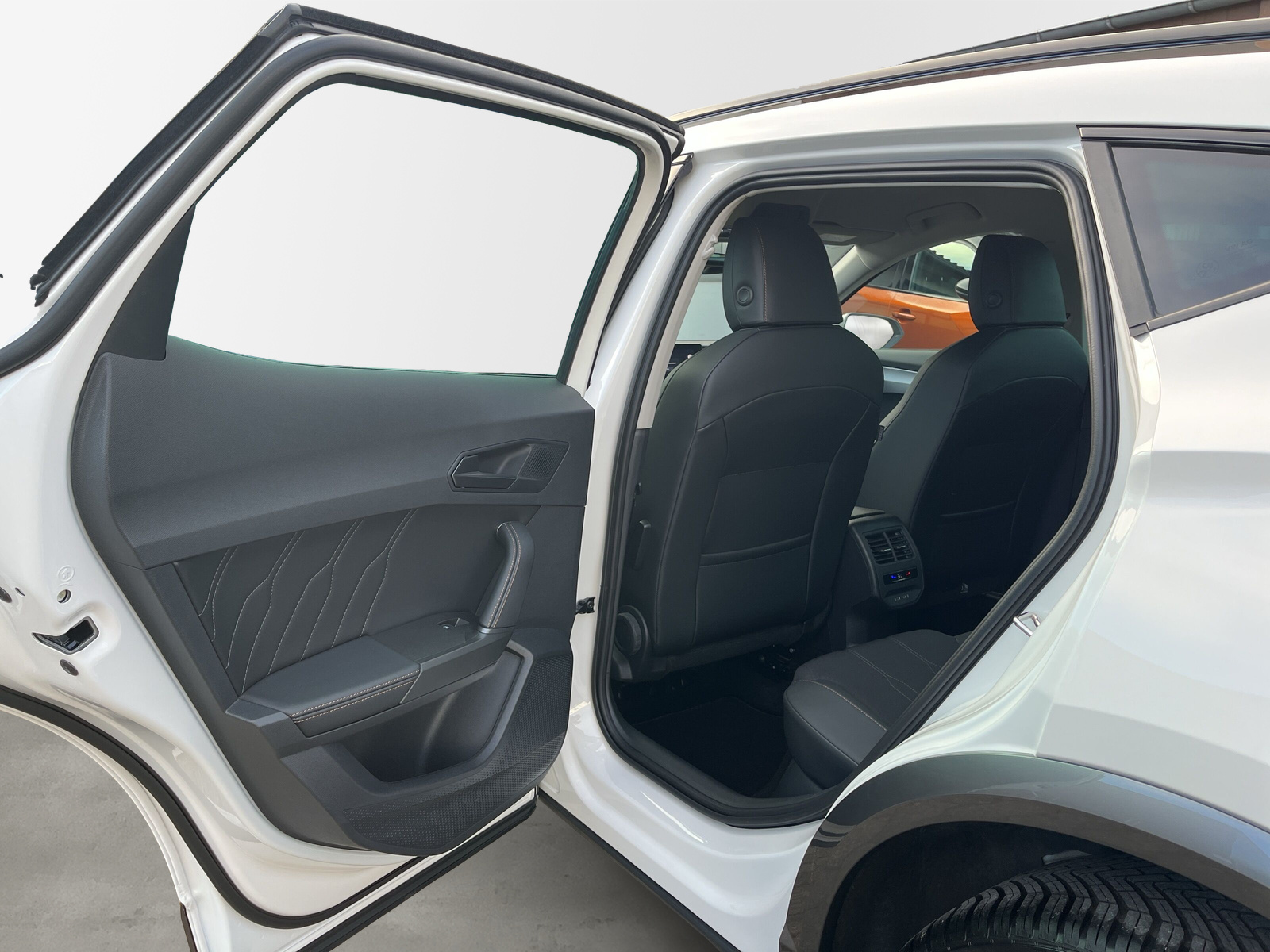 Formentor Basis 1.4 e-Hybrid DSG *AMBIENTE*PDC*NAVI*204PS*