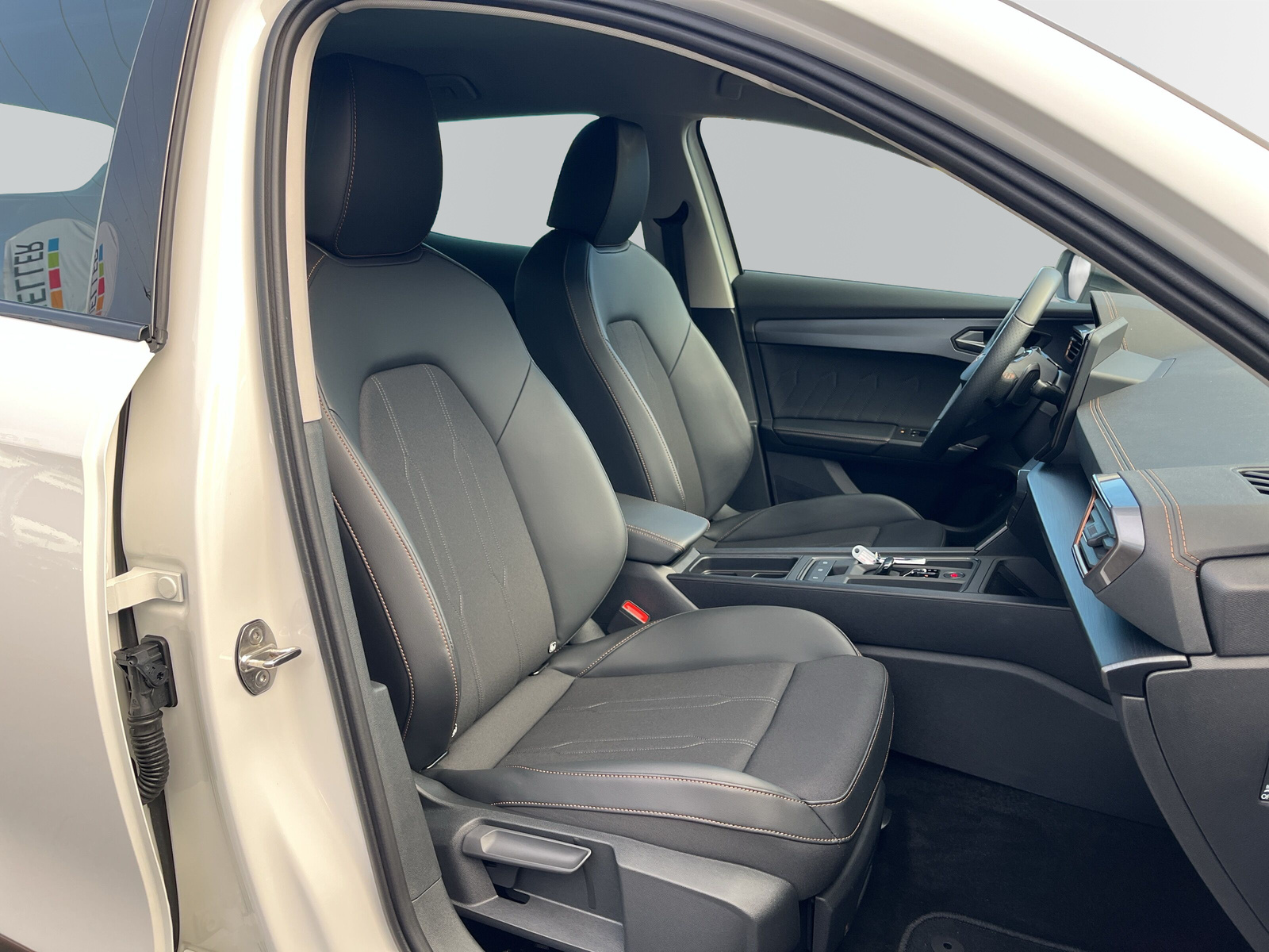 Formentor Basis 1.4 e-Hybrid DSG *AMBIENTE*PDC*NAVI*204PS*